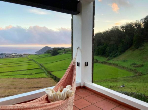 Spacious House with Sea View in Angra do Heroísmo